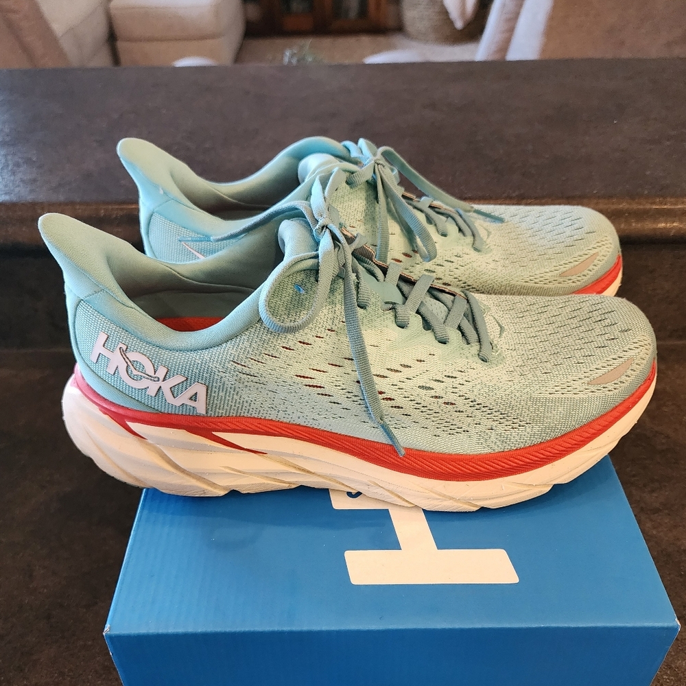 Hoka women's Clifton 8